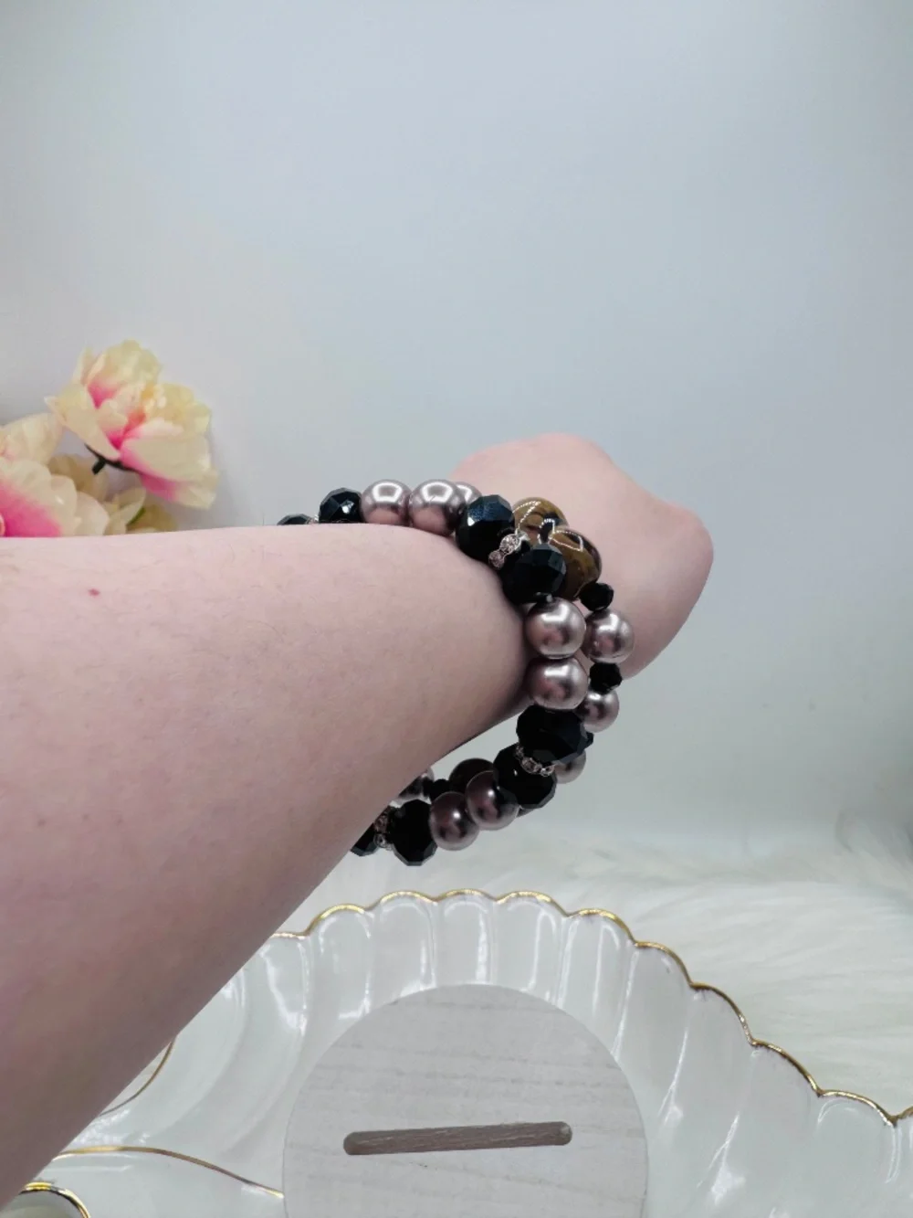 Stacked Beaded Bracelet Set Black Faceted & Taupe Pearl Stretch Boho Chic - Picture 3 of 4